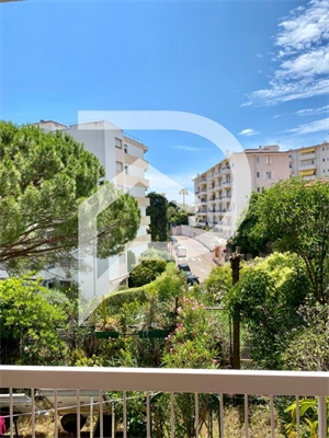 appartement à la vente -   06400  CANNES, surface 54,45 m2 vente appartement - APR720594